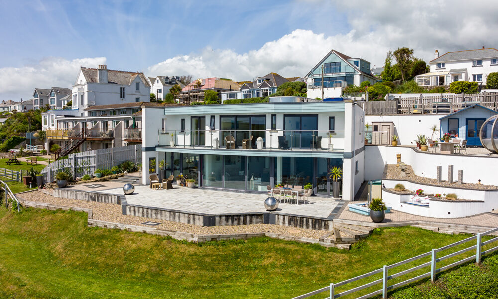 compass point holiday cottage