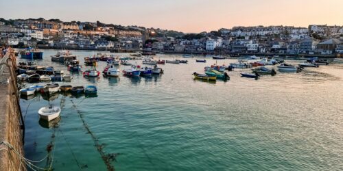 St Ives Holiday Guide