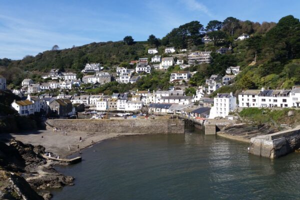Polperro_Harbour_from_Peak_Rock,_Cornwall