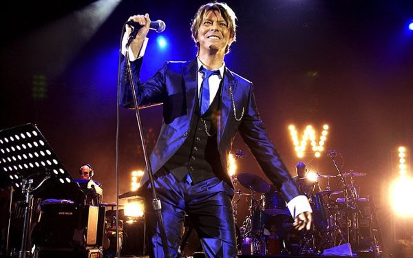 David Bowie was UK’s most popular recording artist of 2016 ; UMG Top Label