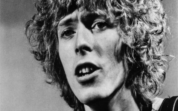 “Space Oddity” : 7 Facts About David Bowie’s Cosmic Ballad