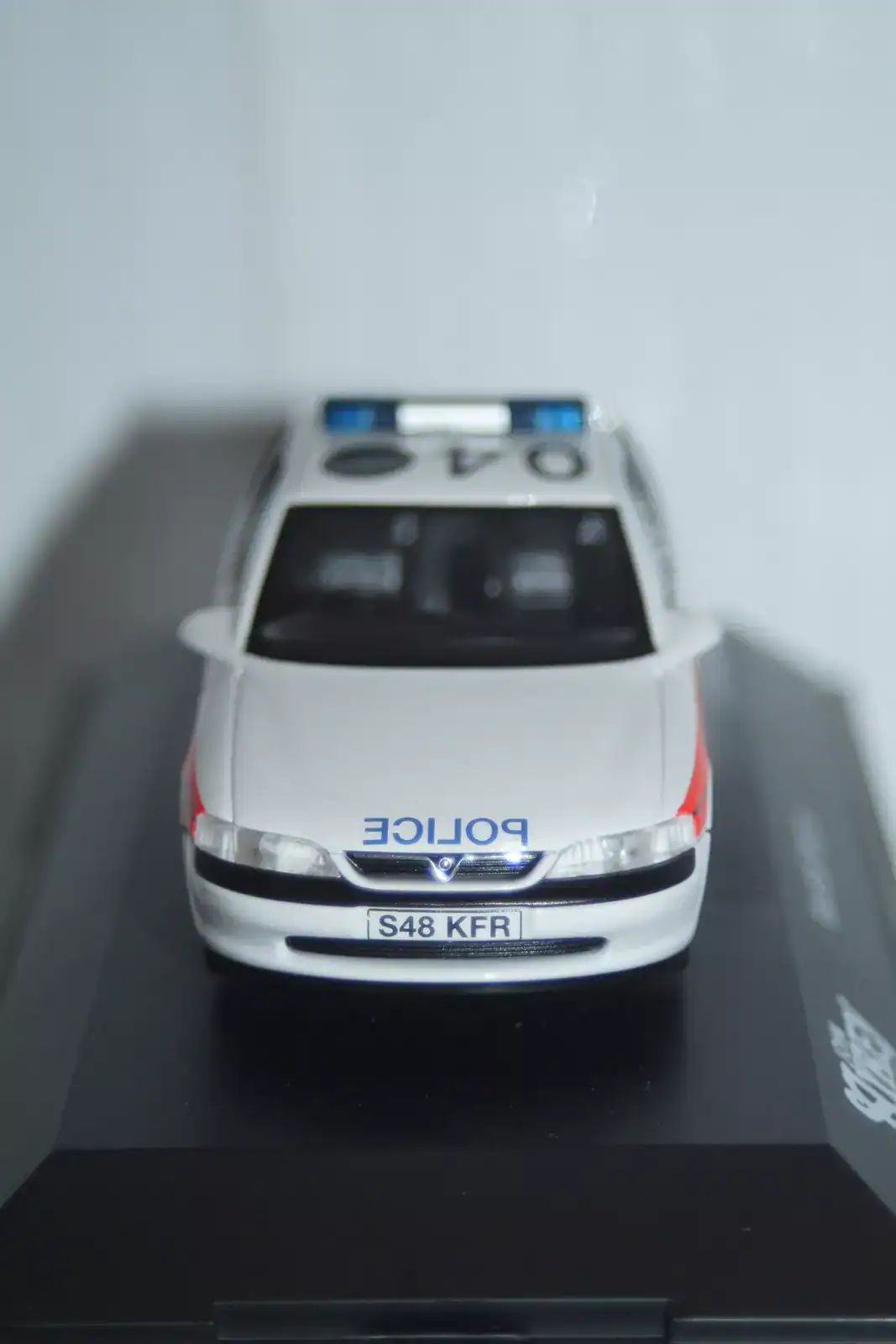 Schuco vauxhall vectra lancashire police ltd 1000 in 1:43 ref 04181