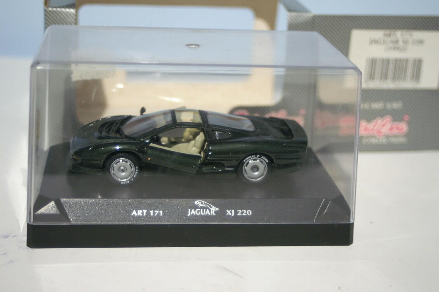 DetailCarsJaguarXJGreeninscaleART