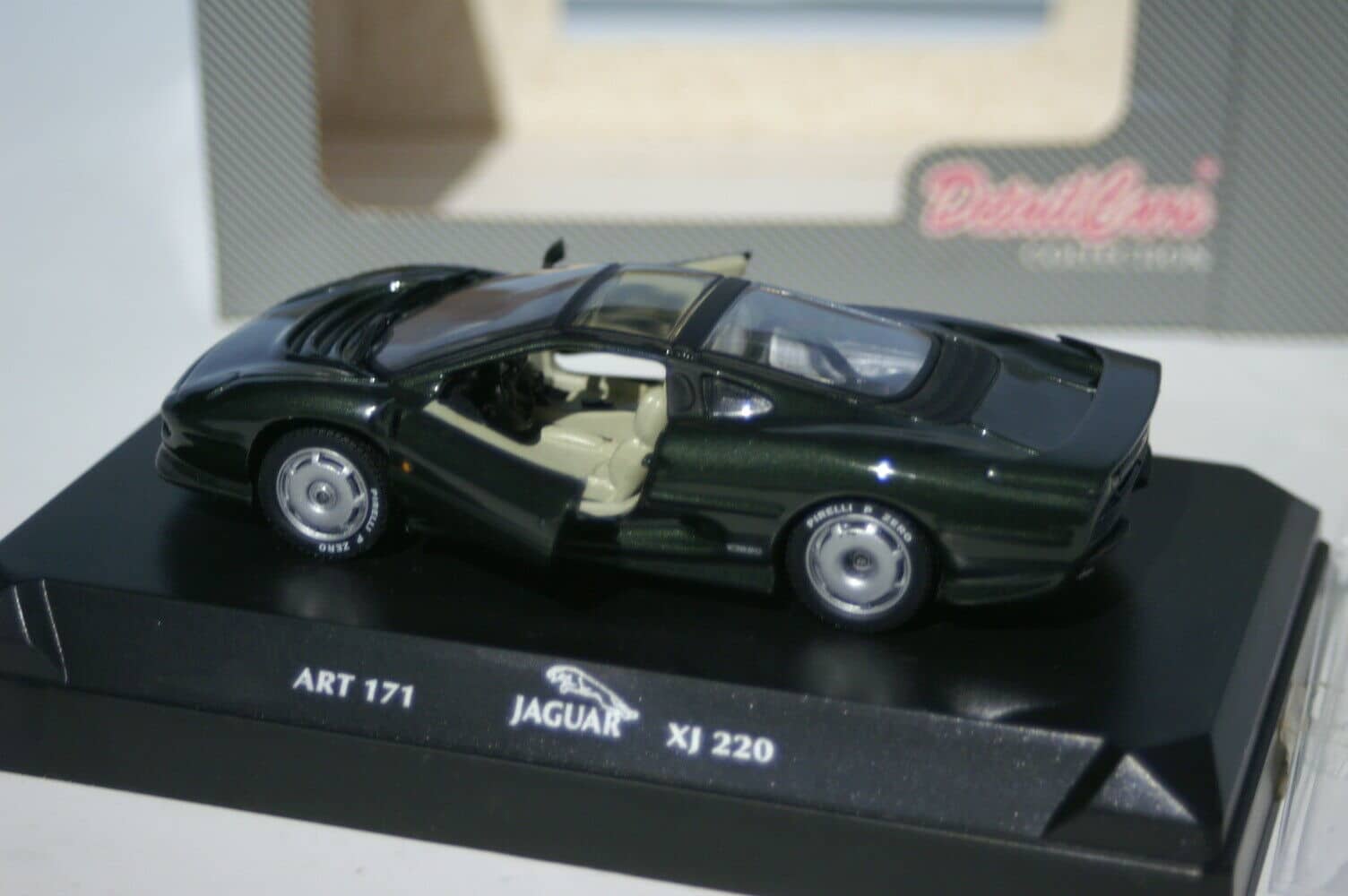 DetailCarsJaguarXJGreeninscaleART