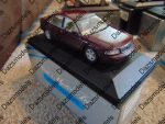 Minichamps Audi A8 Red 1:43 430013002