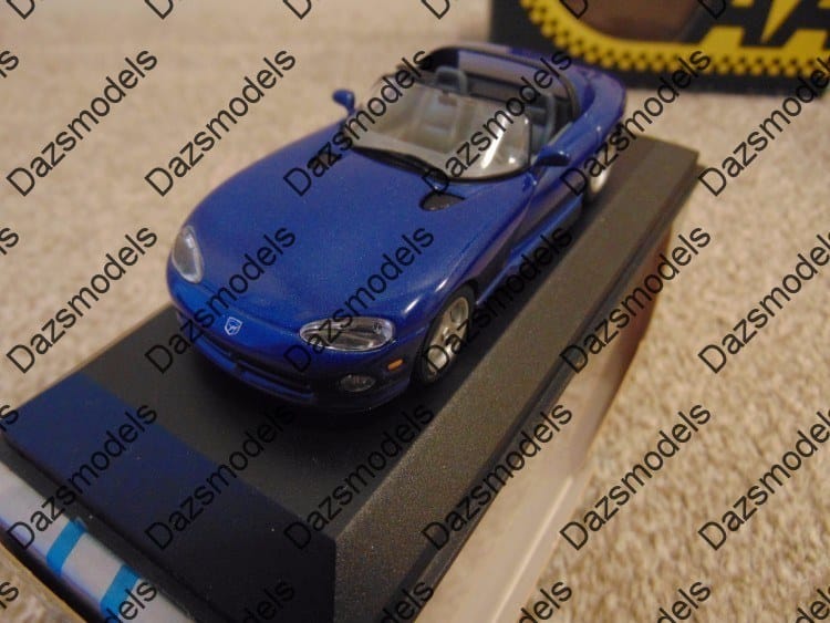 Minichamps dodge viper cabriolet 1993 blue 1:43 430144031