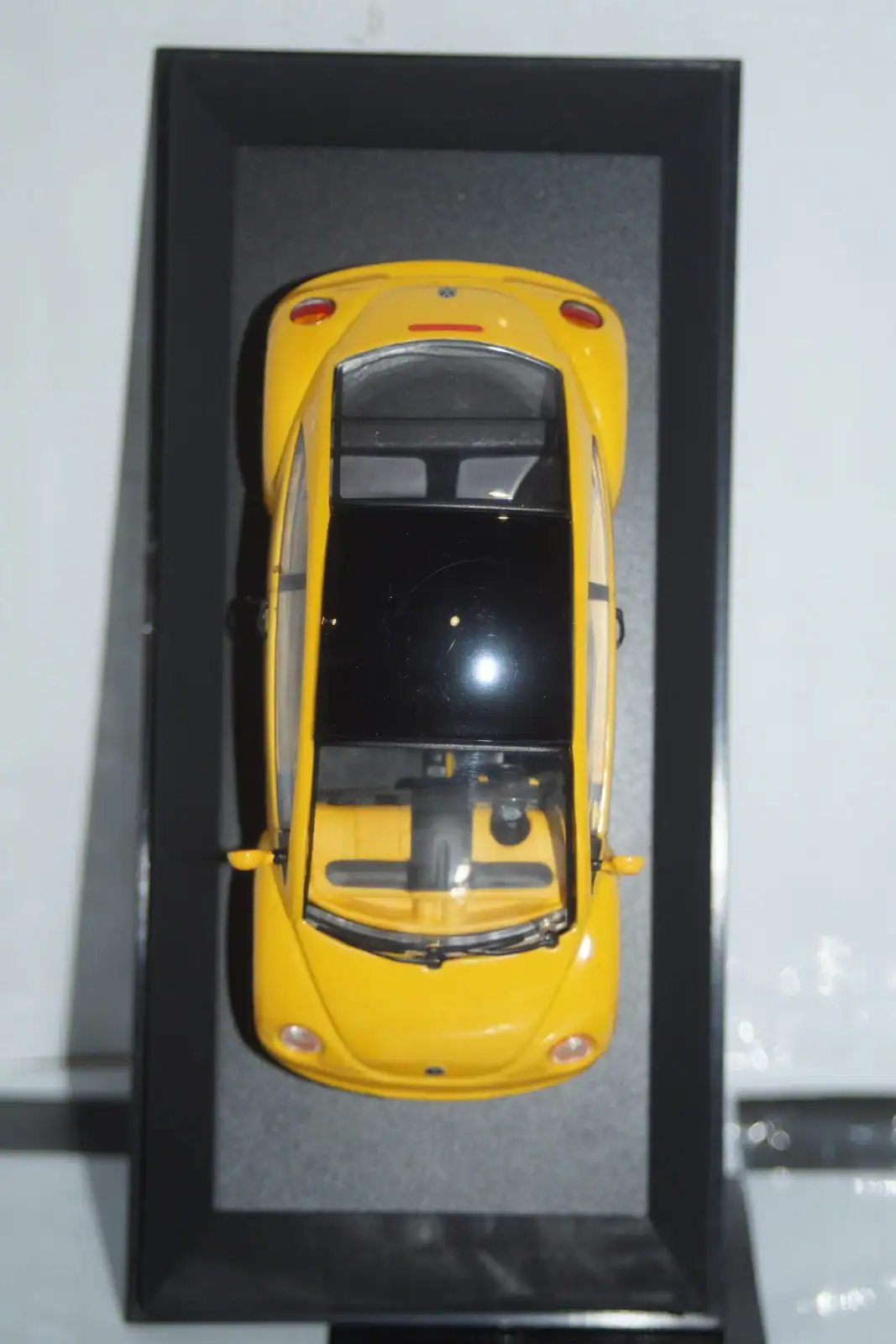 Minichamps vw beetle concept 1994 yellow 430054001