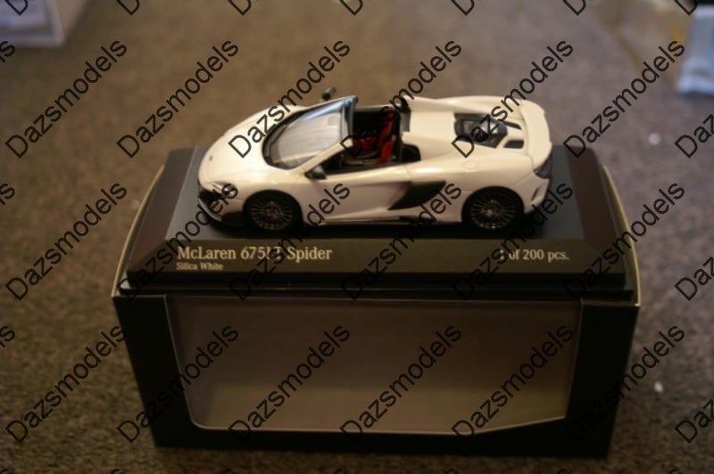 Minichamps mclaren 675lt spider  white 1:43 537154432