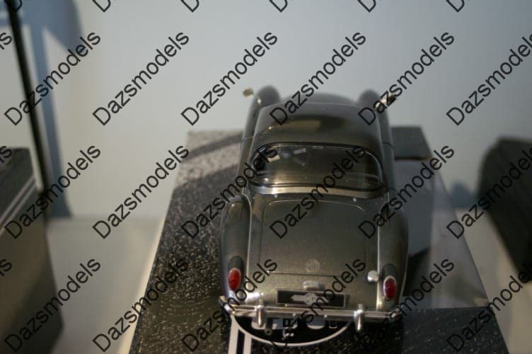Triple 9 mga mk1 a1500 closed 1957 grey 1:18 t9-1800161