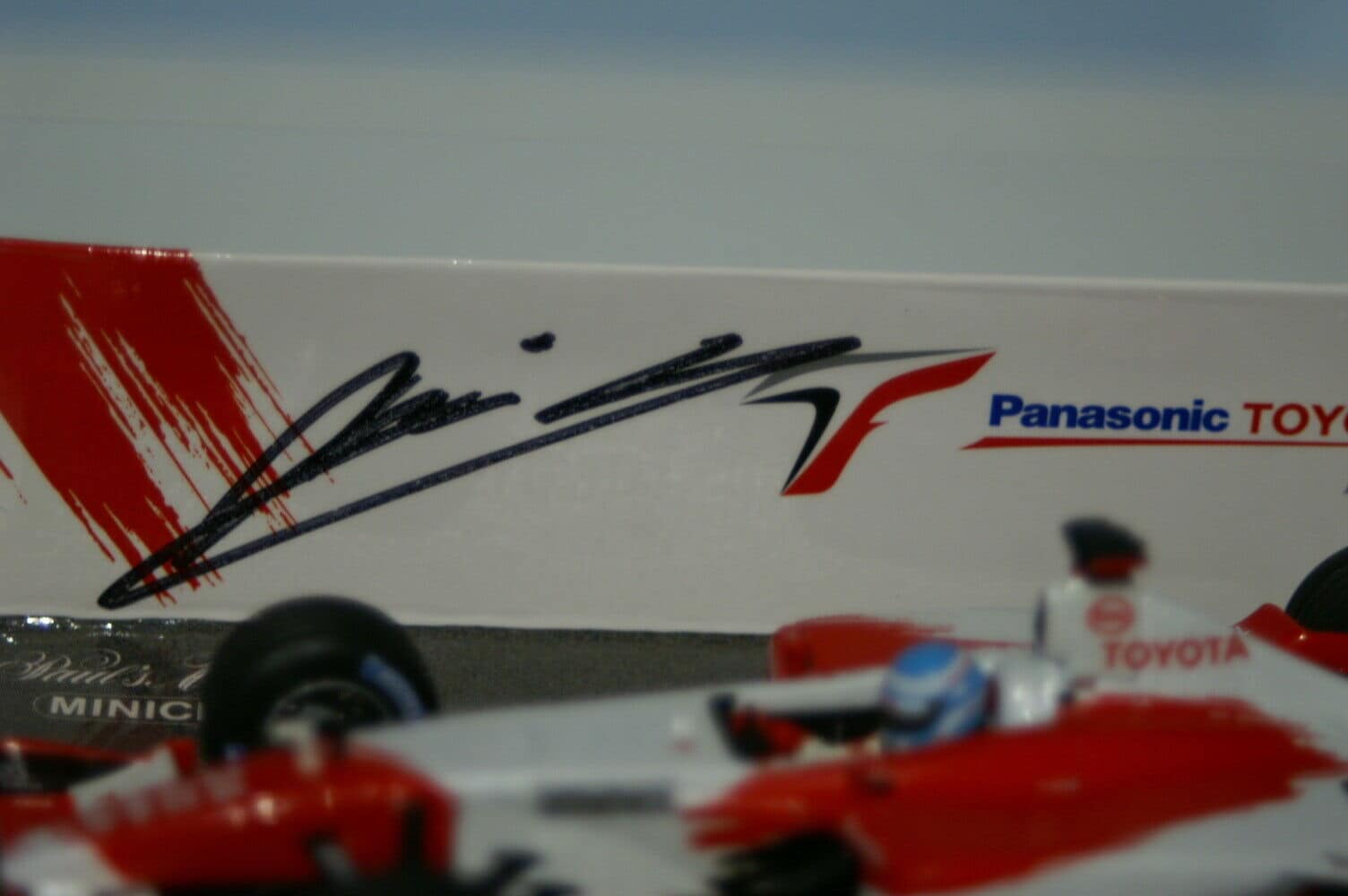 MinichampsPanasonicToyotaRacingTFM.Salo:SIGNED