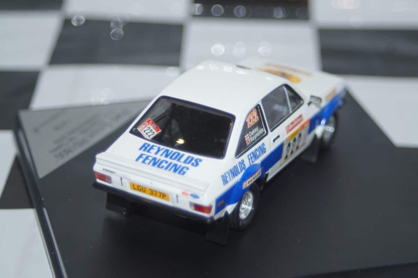 Trofeu Ford Escort RS1800 S.Blomqvist RAC 2005 Code 3 PJ37
