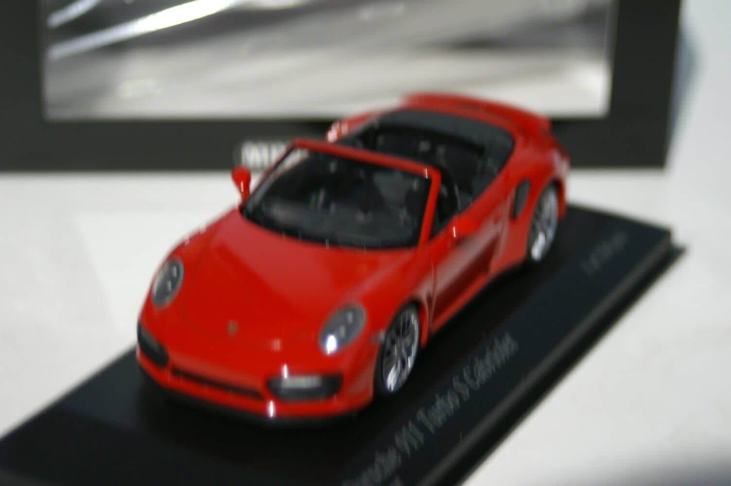 MinichampsPorscheTurboCabrioletRed: