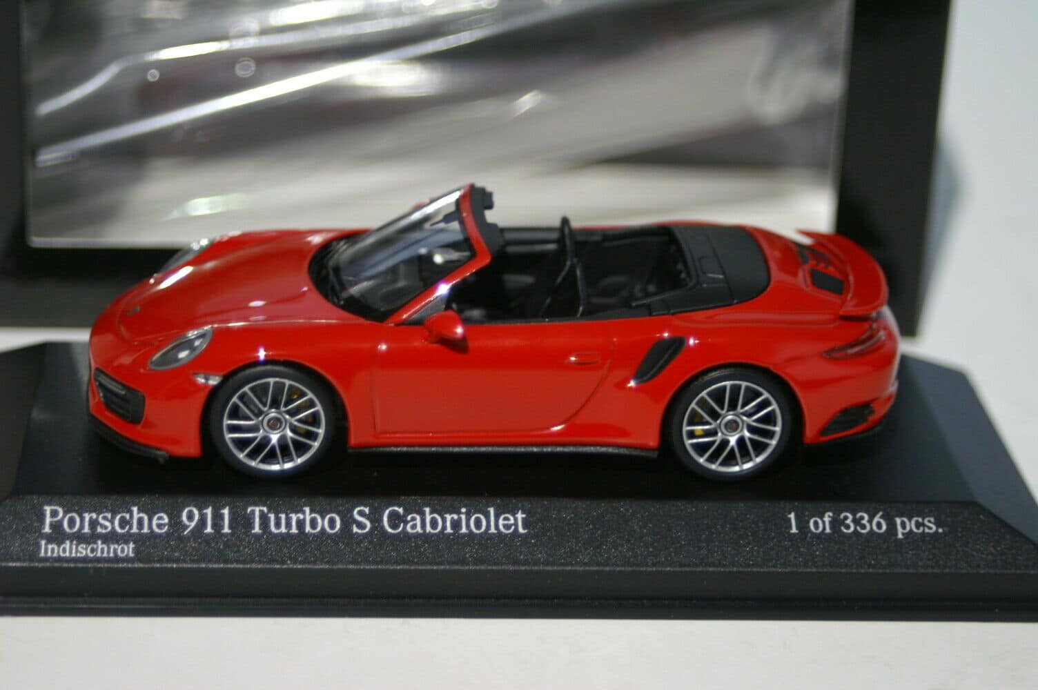 MinichampsPorscheTurboCabrioletRed: