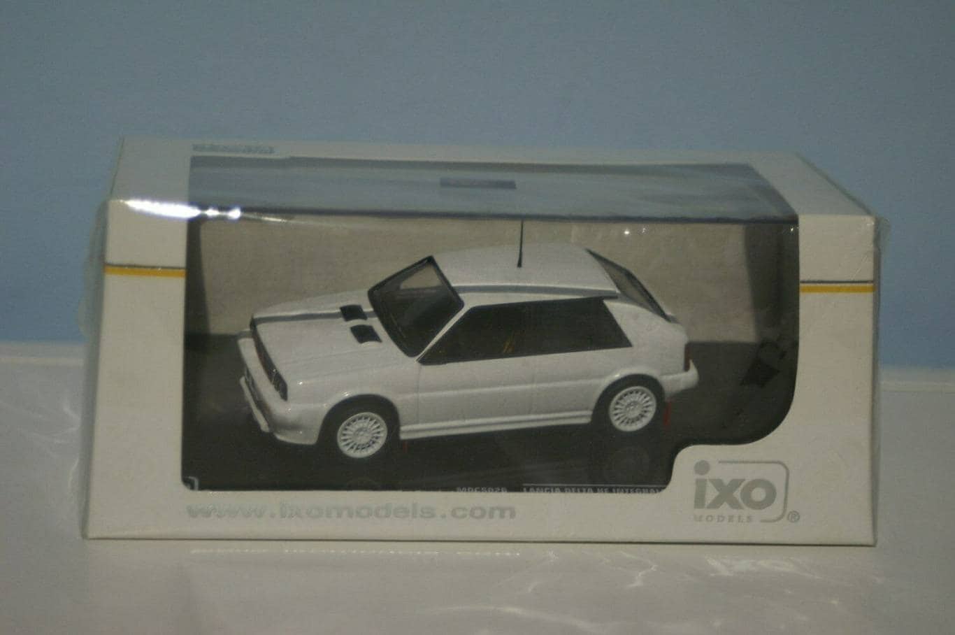 Ixo lancia delta hf integrale 1989 rally spec white mdcs026 1:43 diecast