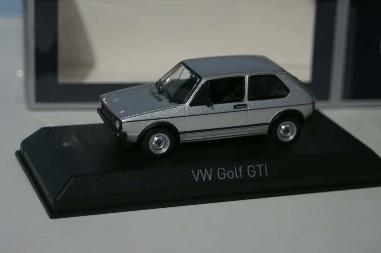 Norev volkswagen golf gti 3 door 1976 silver 1:43 diecast 840079