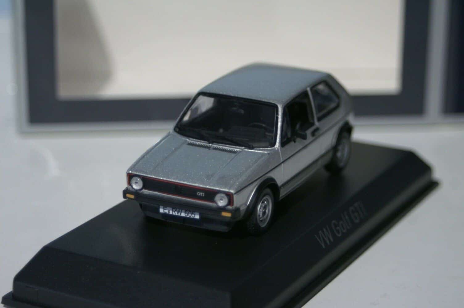 Norev volkswagen golf gti 3 door 1976 silver 1:43 diecast 840079
