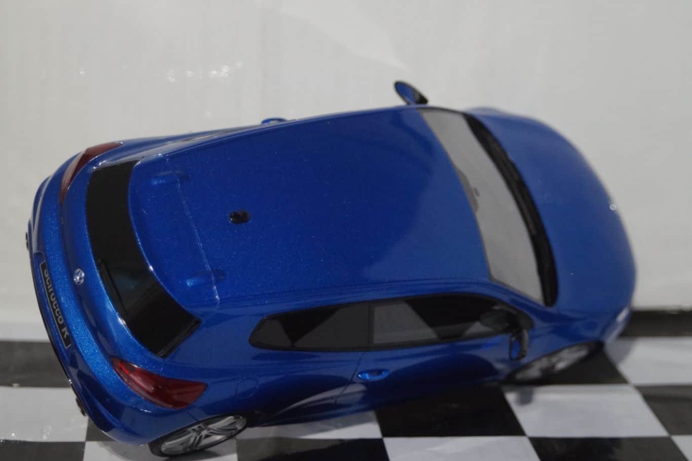 Renault Clio Maxi Presentation OTTO 1:18 Scale OT822