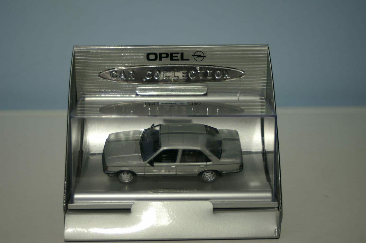 Schuco opel / vauxhall rekord e silver  1:43 scale