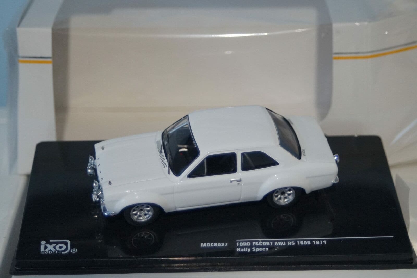 Ixo ford escort mk1 rs 1600 1971 rally spec white mdcs027 1:43 diecast