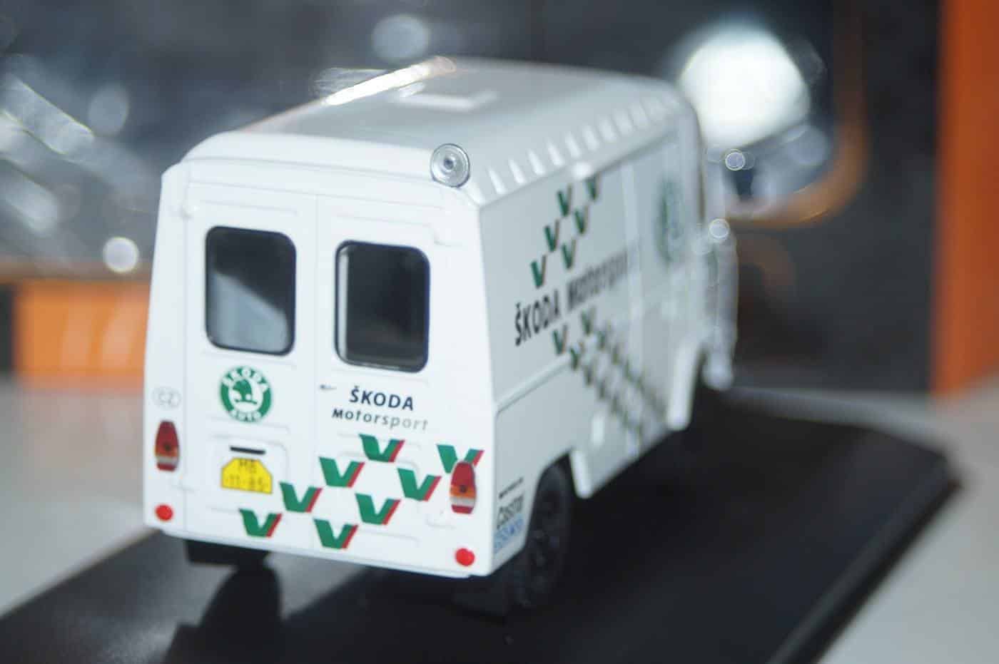 Ixo avia a21f team skoda motorsport 1:43 rac290
