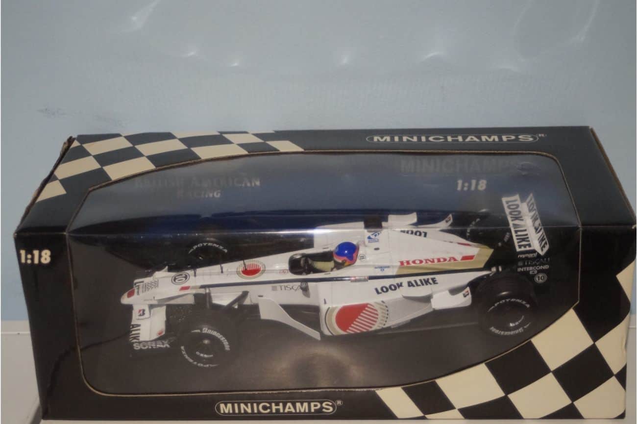 Minichamps bar honda 03 j.villeneuve  100 010010 1:18th