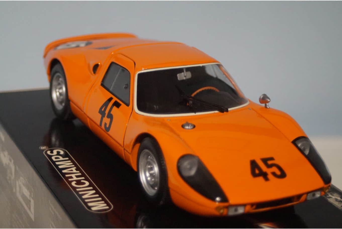 Minichamps Porsche 904 GTS 1964 Nurbuergring 1000 KM 1:18th