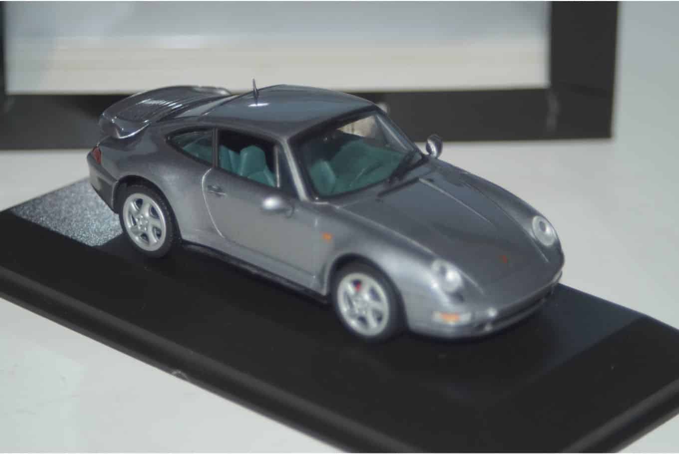 Minichamps porsche 911 turbo 1995 430 069207