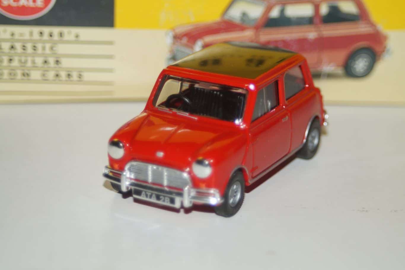 Vanguards ford 100e blue va21003 1:43 scale