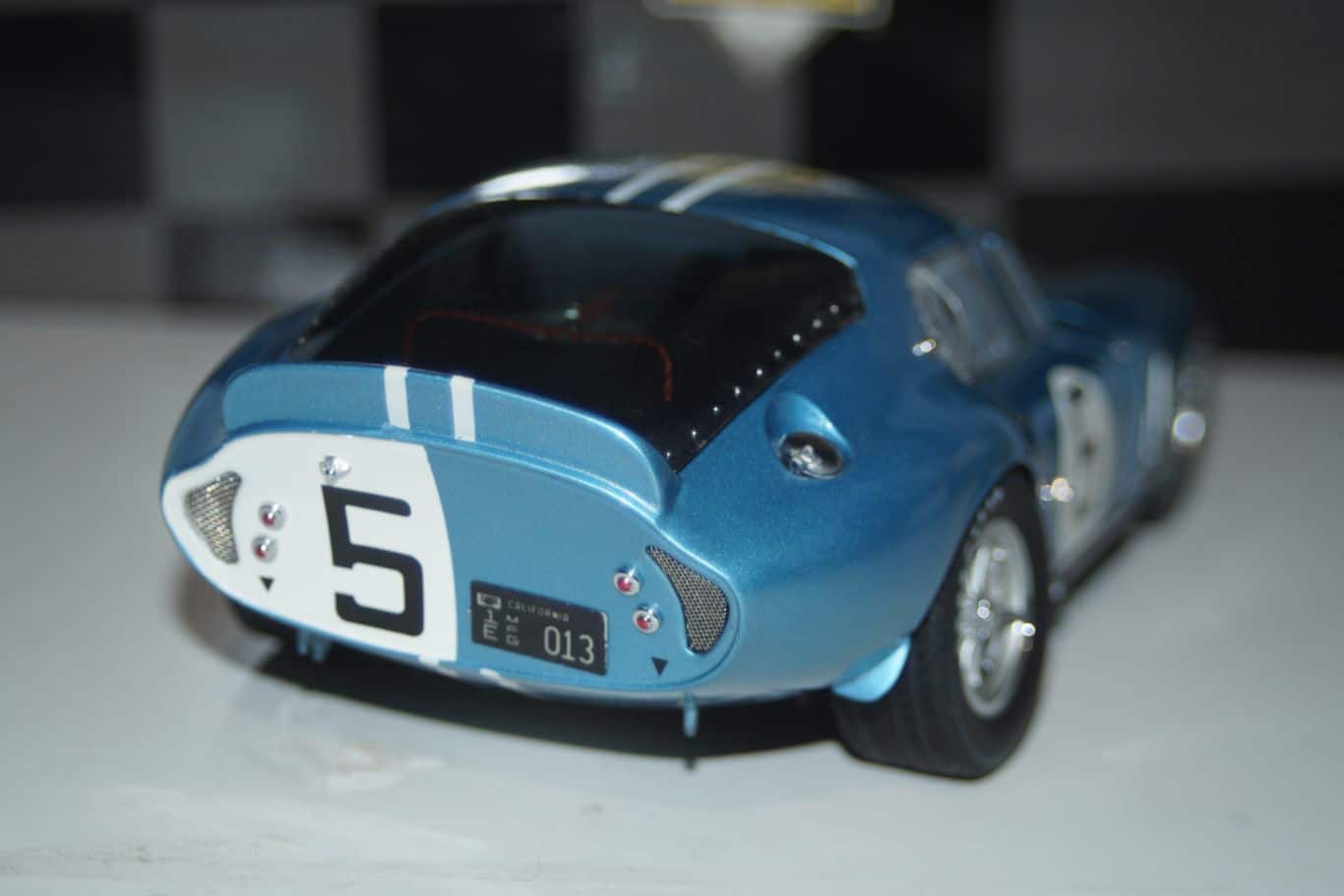 Exoto racing legends cobra daytona coupe lemans #5 1:18