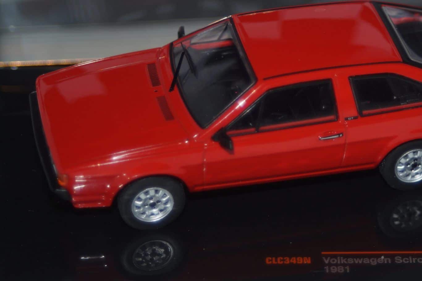 Ixo Volkswagen Golf Mk1  Cabrio 1981 Red CLC353N Diecast 1:43