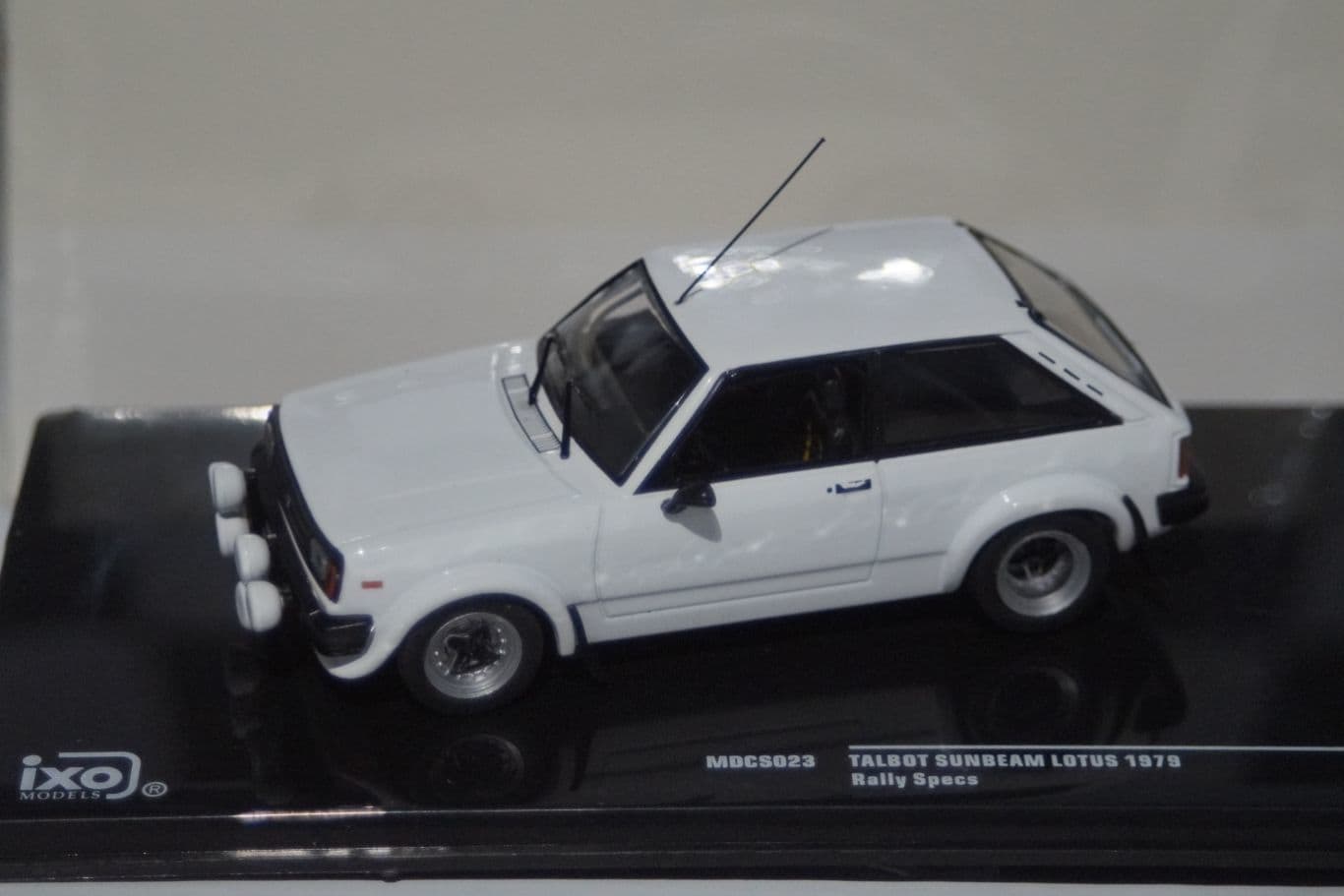 Ixo Volkswagen Golf Mk1  Cabrio 1981 Red CLC353N Diecast 1:43