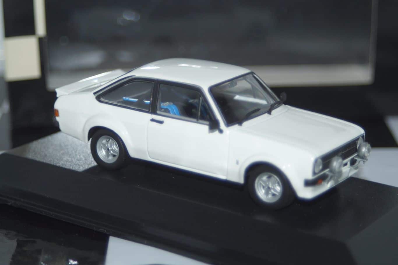 Minichamps Ford Escort Mk2 RS1800 Winner RAC 1976 400 768406 1:43