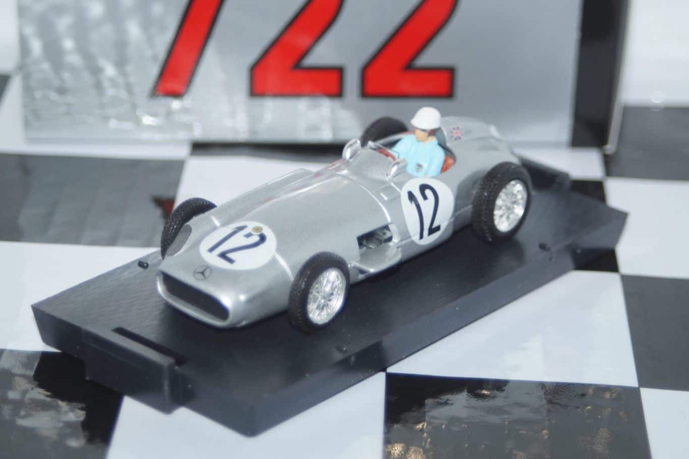 Brumm mercedes w196 #12 formula 1 1:43 brur072c-ch