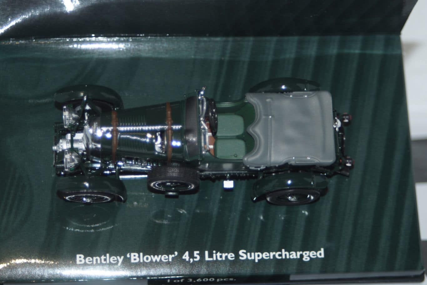 Minichamps Bentley Blower 4.5 Litre LeMans 1930 436 139530 1:43 scale