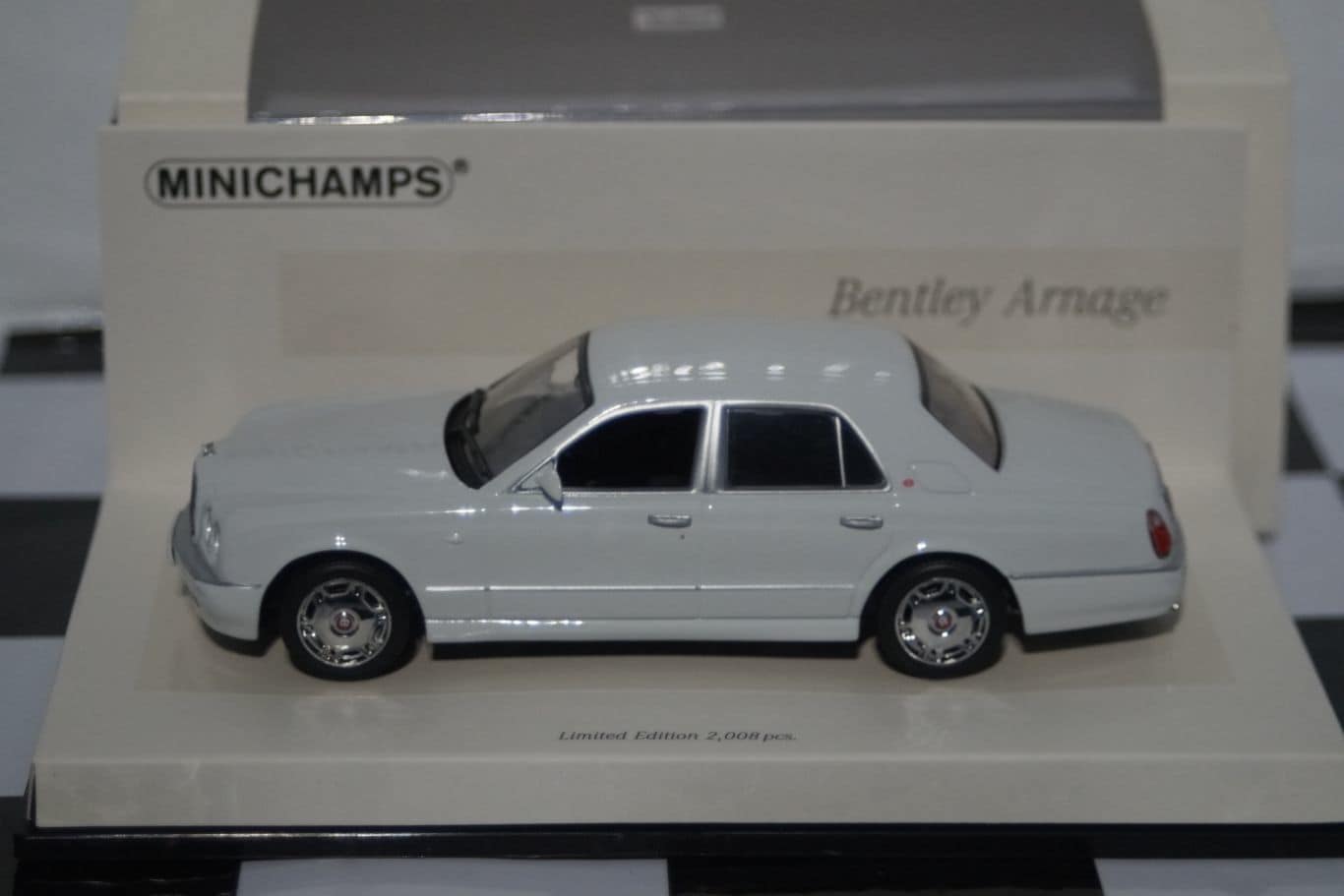MinichampsBMWMGTRStreetYellow: