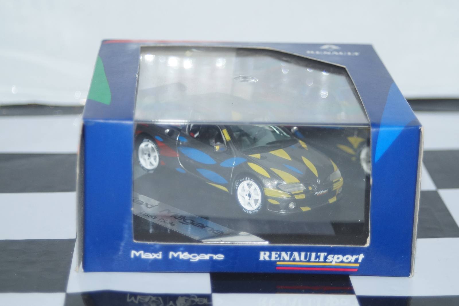 Spark porsche 935 bicycle speed record h.pescarolo 1:43 scale resin