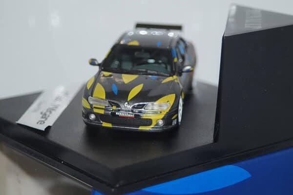 Spark porsche 935 bicycle speed record h.pescarolo 1:43 scale resin