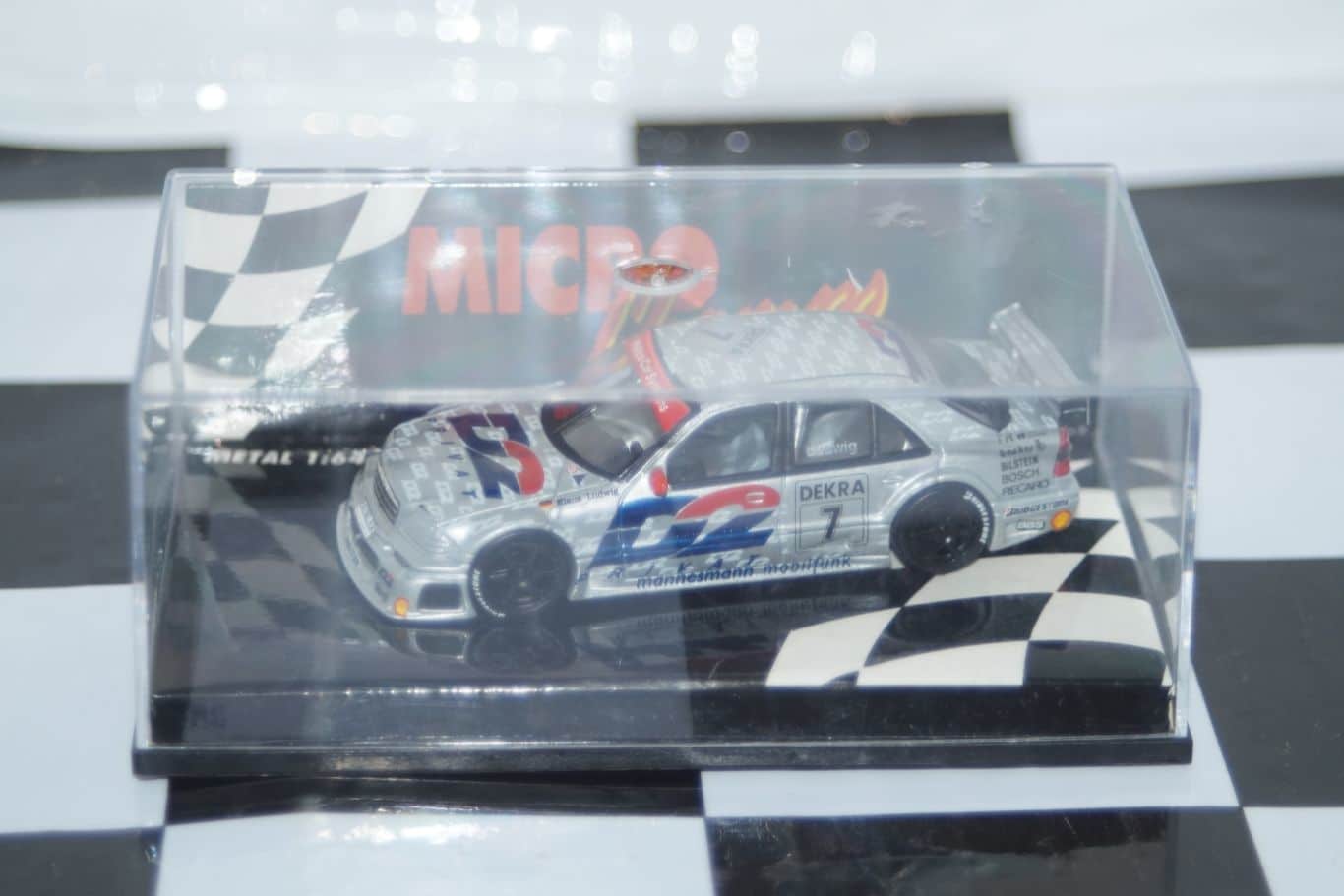 Onyx Opel Vectra STW 1997 Thiim 1:43 scale XT065