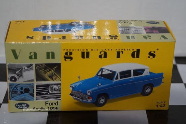 Vanguards austin mini van automobile association va14002 1:43 scale