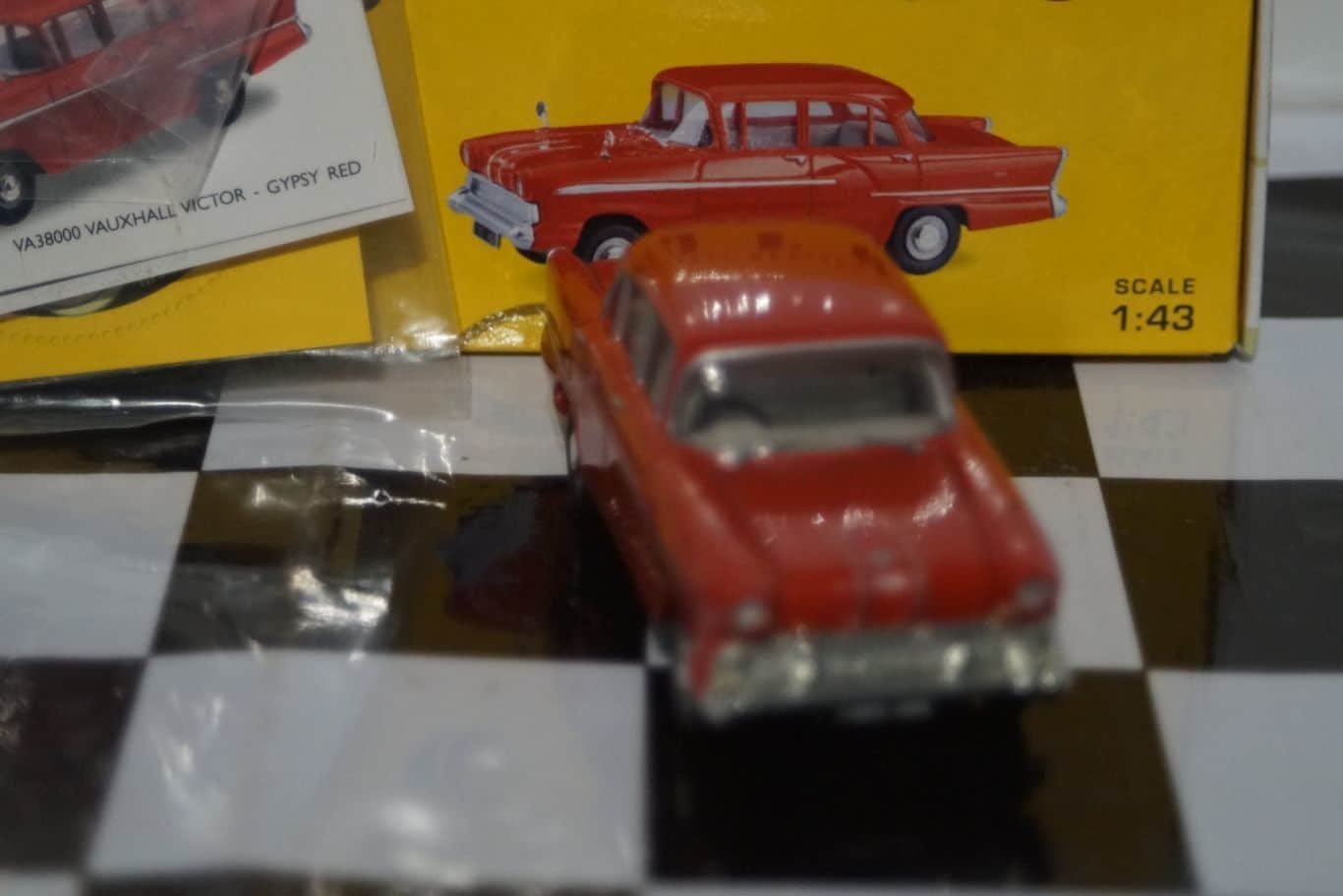 Vanguards austin mini van automobile association va14002 1:43 scale