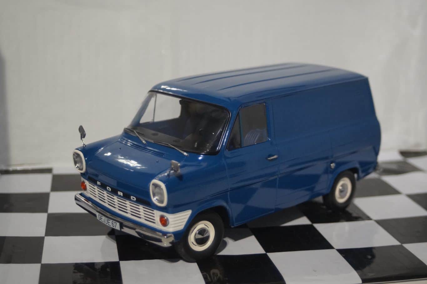 VanguardsFordCapriMkBritishSaloonCarsVA:Scale