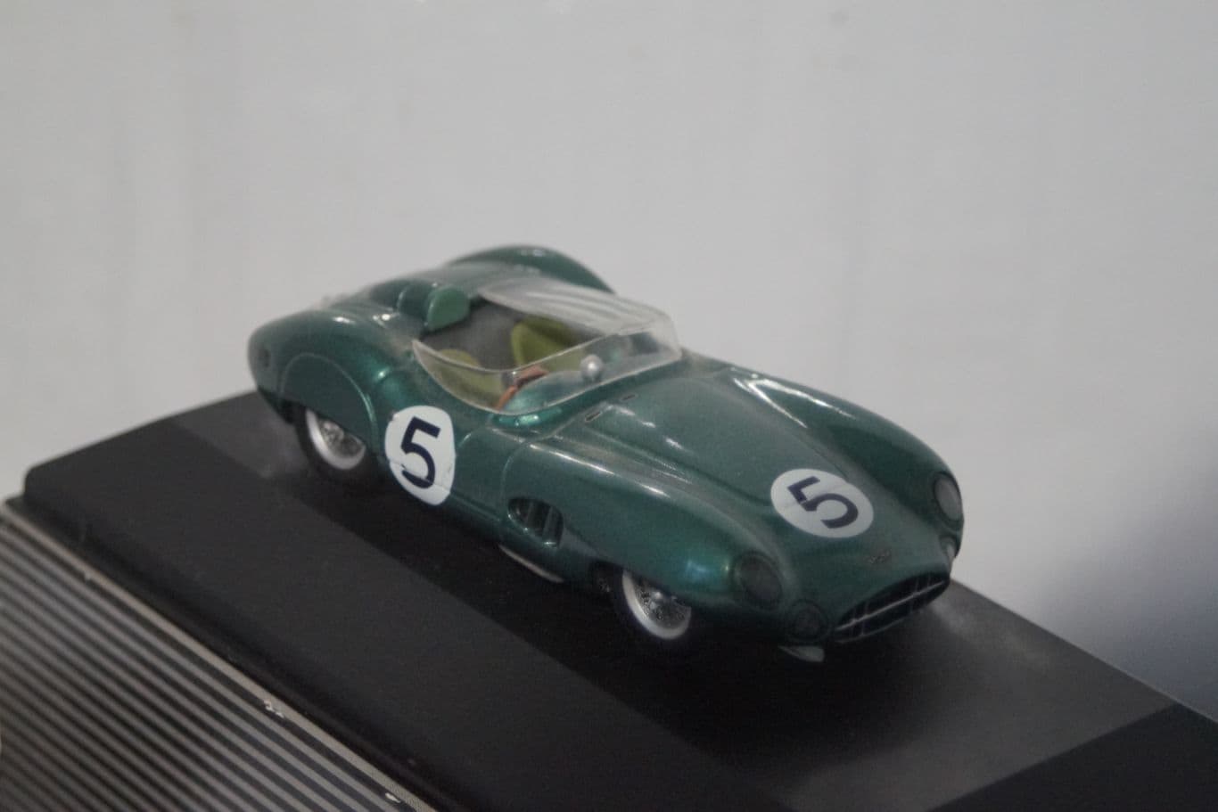 Spark porsche 956 winner lemans 1984 resin k.ludwig 1:43 s0998