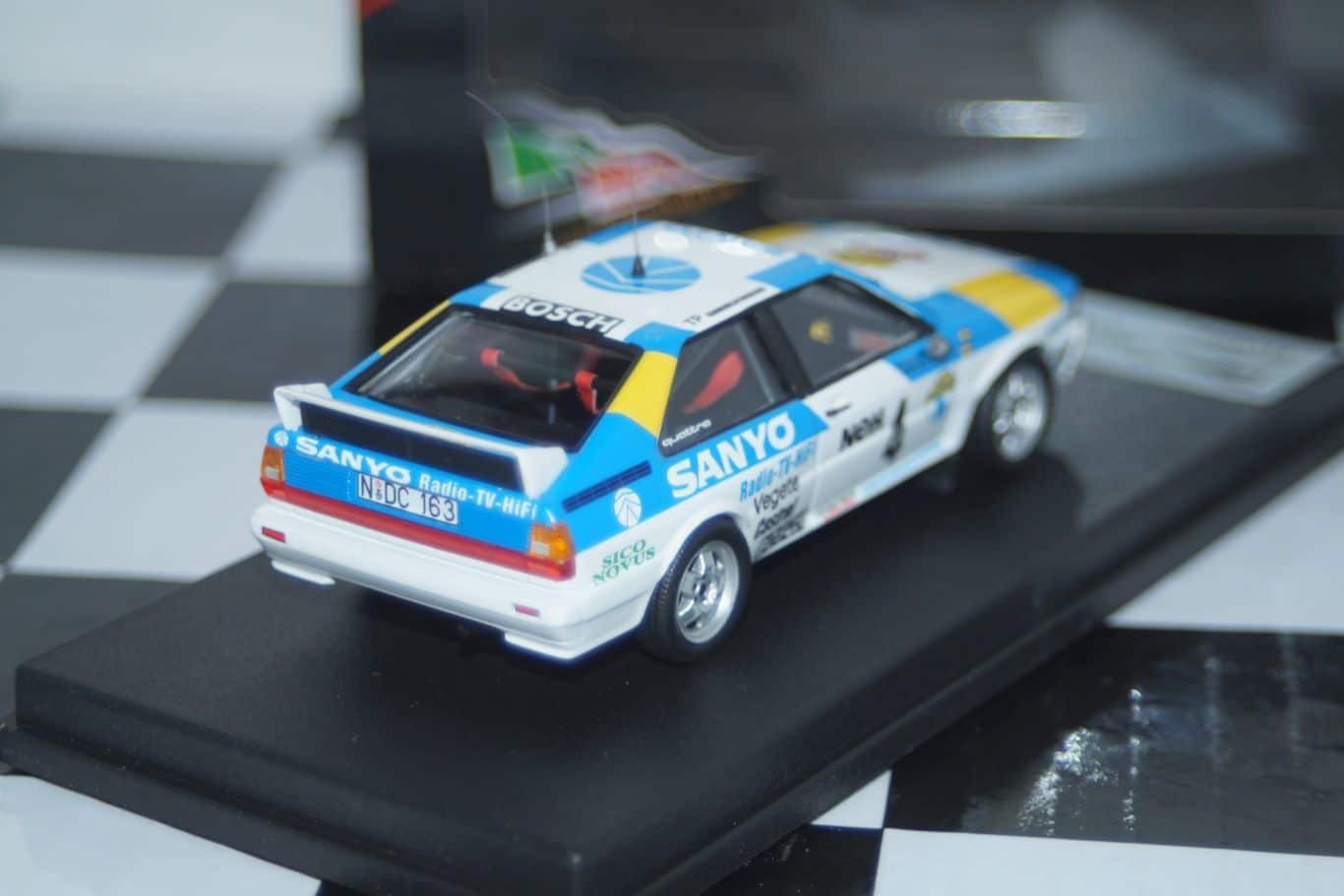 Subaru impreza rallye safari 1999 1:43rd scale rr.ke 06 trofeu