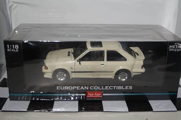 Sunstar ford escort rs turbo 1984 white 4963r 1:18 scale