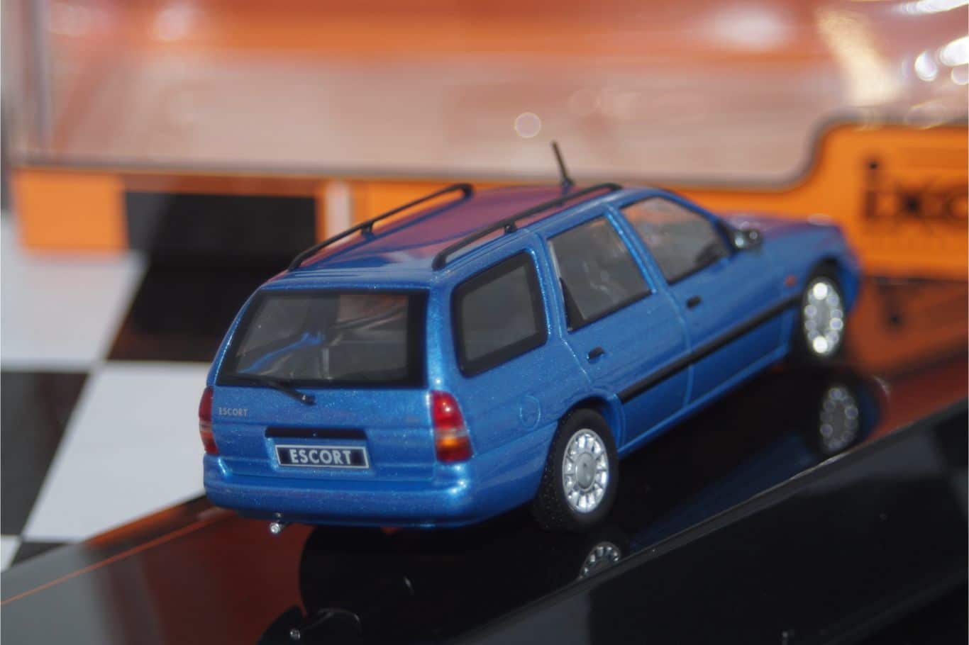 Neo Volkswagen Golf 1 GTO Red 1:43 scale Neo45828 Resin