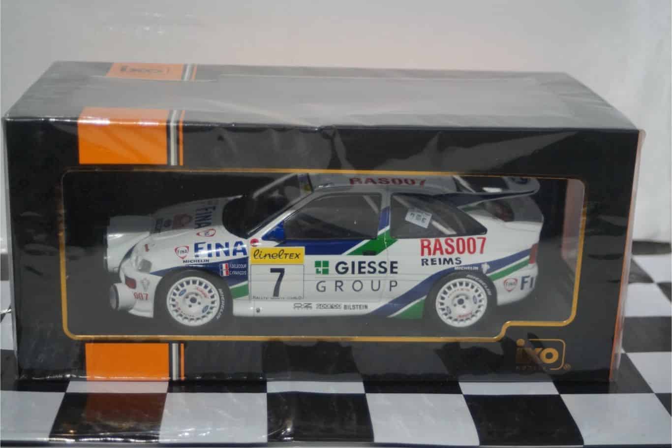 Ixo MG Metro 6R4 RAC Rally 1986 M.WILSON 1:18