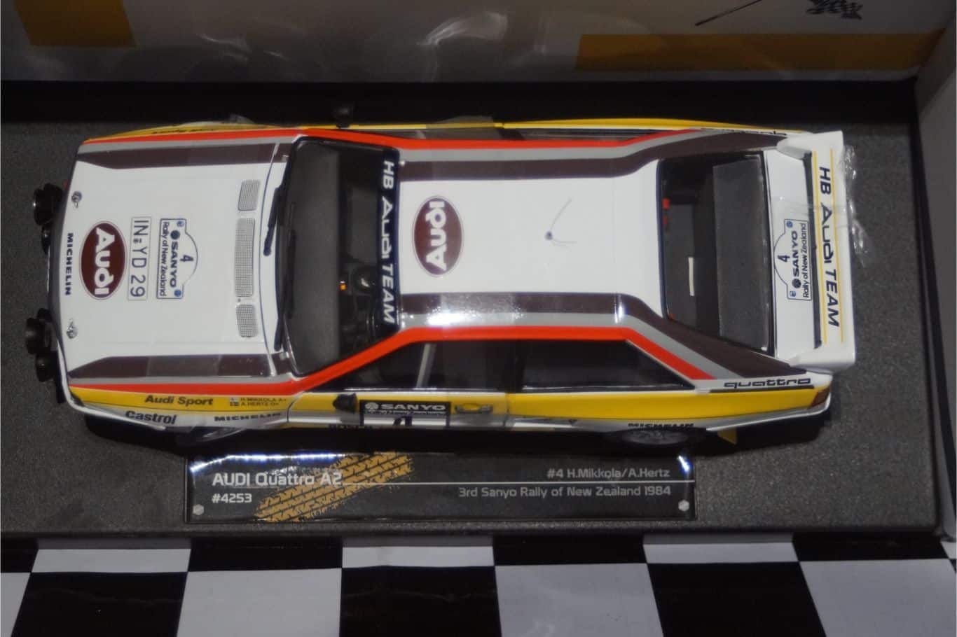 Sunstar audi quattro a2 rally new zealand 1984 h.mikkola 1:18 scale 4253