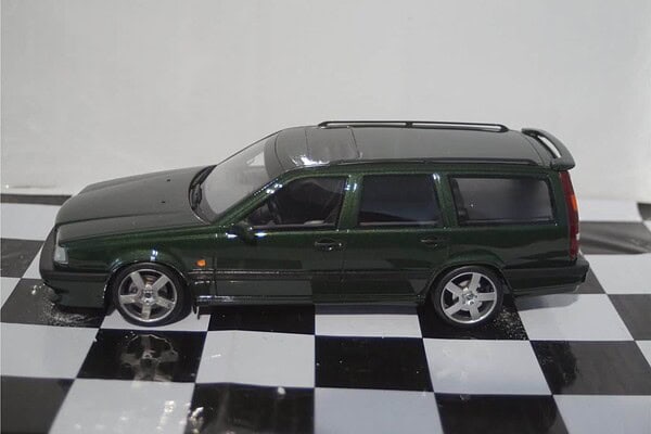 OTTO Nissan Nismo 270R (S14) Black 1994 1:18 OT847