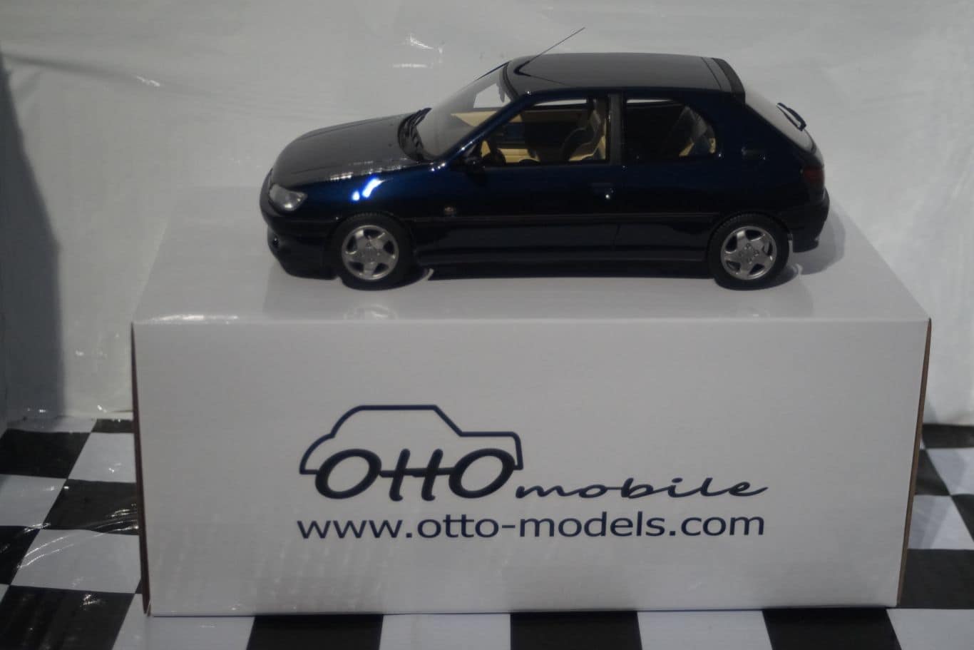 OTTOPeugeotEdenParkBlue:ResinOT