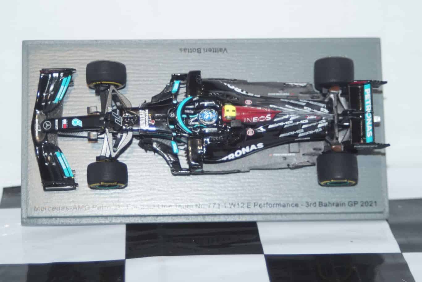 Spark mercedes-amg f1 w12 e-performance bahrain gp 2021 1:43 resin s7661